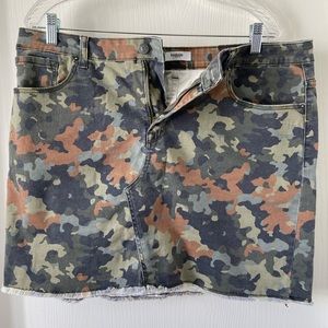Kensie Jeans puzzle camo denim miniskirt